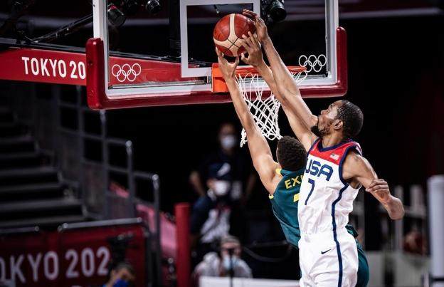 开云体育下载-强硬防守再为美国兜底 梦之队距离卫冕仅差一场