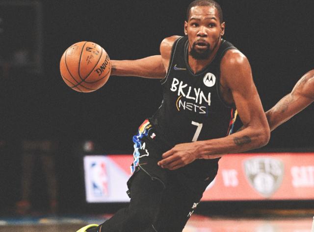 KAIYUN-三项命中率100% 久疏战阵KD5投便拿17分状态火热