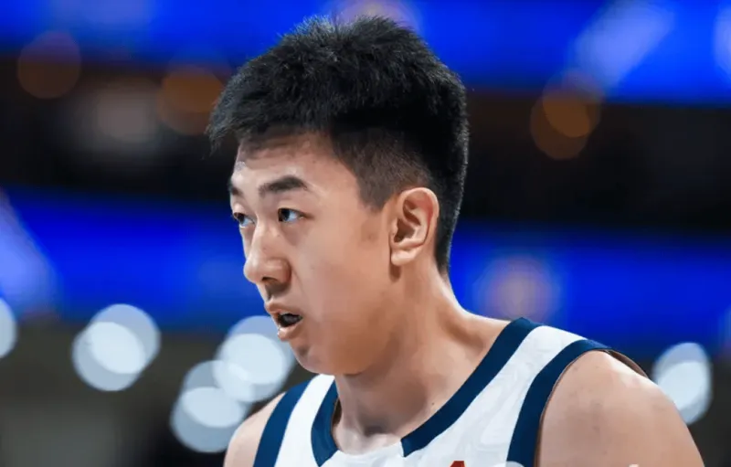 开云体育官网-王少杰出战25分钟，投篮3中2得到4分6篮板，正负值+3